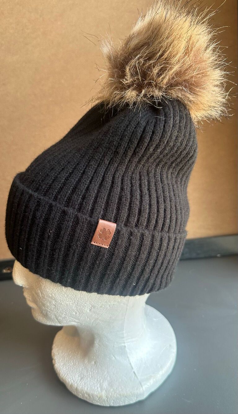lucky brand black Knit beanie hat Fur Pom Pom - Picture 9 of 14